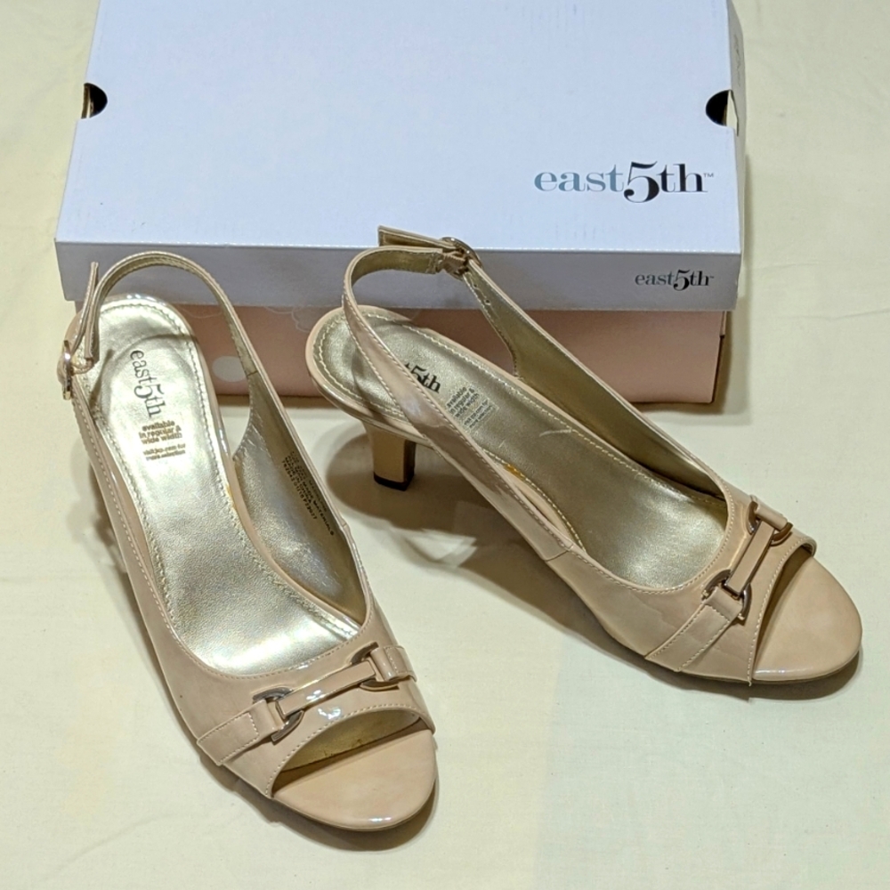 11M East 5th Madeline Nude Peep-toe 2 inch Heels